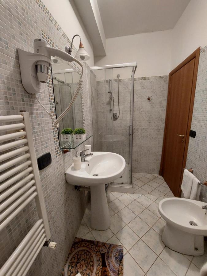 Domus Cesare Apartment เนเปิลส์ ภายนอก รูปภาพ