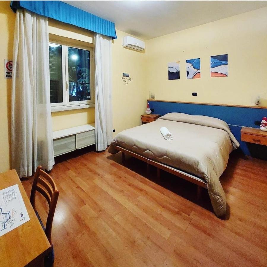 Domus Cesare Apartment เนเปิลส์ ภายนอก รูปภาพ